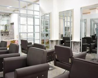 Green Rose Hotel - Lubuk Baja - Lounge