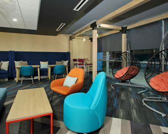 Tru by Hilton Bryan College Station - Bryan - Lobby