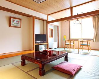 Shiga No Yu Hotel - Yamanouchi - Obývací pokoj
