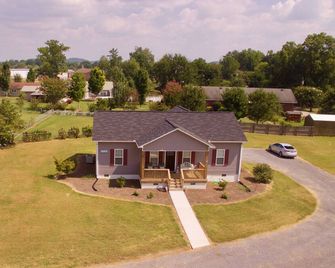 Creek Side Cabins (Caster's Cabin) Finished September 2017 - Guntersville - Building