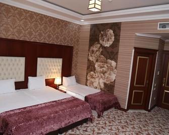 Clover Hotel Baku Formula 1 View - Baku - Bedroom