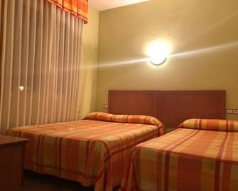 Hotel los Leones - San Martín de la Vega - Habitación