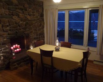 Susquehanna River House - Selinsgrove - Dining room