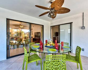 Milano Vacation Rental - Neapol - Jadalnia