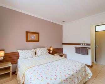 Applewood B&B - Bogor - Schlafzimmer
