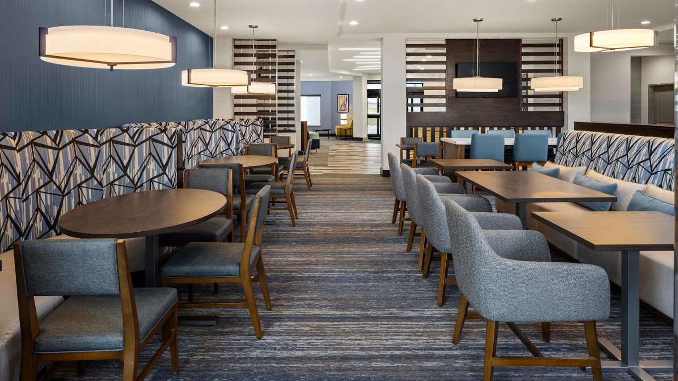 Holiday Inn Express Moline - Quad Cities