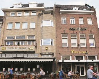 أمراث هوتل دوكاسك - ماستريخت - مبنى