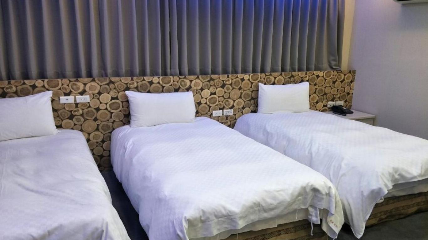 Shun-Yi Hotel