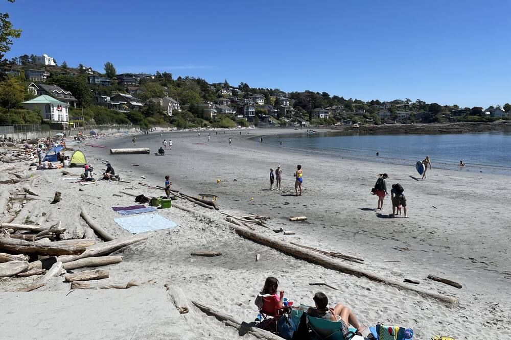 Historic Rockland Garden Retreat - ויקטוריה - חוף
