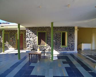 Hotel Mamta Palace, 500 Meters From Nakki Lake - Mount Abu - Patio
