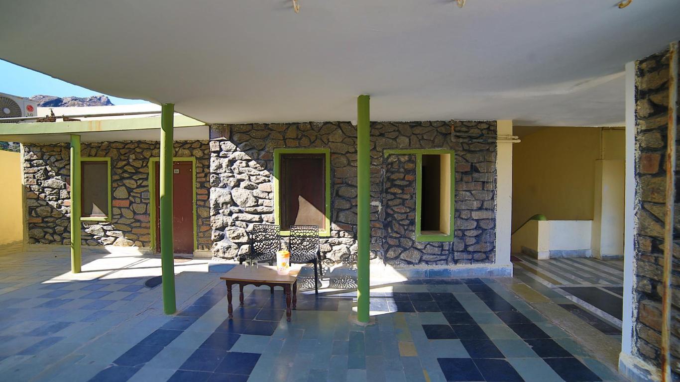 Hotel Mamta Palace, 500 Meters From Nakki Lake