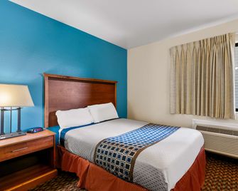 Americas Best Value Inn - Lincoln - Bedroom