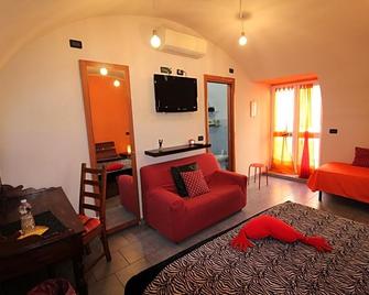 Due Passi dal Mare - Ceriale - Wohnzimmer