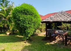 Vinyl Family Room @ Bambu Getaway - Langkawi - Patio