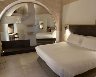 Euvodia Luxury Rooms - Matera - Habitación