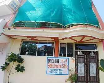 Orchha Best Homestay - Orchha - Gebouw