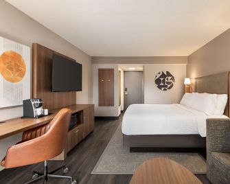 Holiday Inn & Suites Vancouver Downtown by IHG - Vancouver - Camera da letto