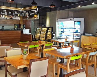 Golden Valley Hotel - Cebu City - Restaurant