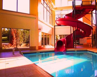 Comfort Inn & Suites - Langley - Bazén