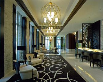 DoubleTree by Hilton Hotel Naha - Naha - Resepsjon