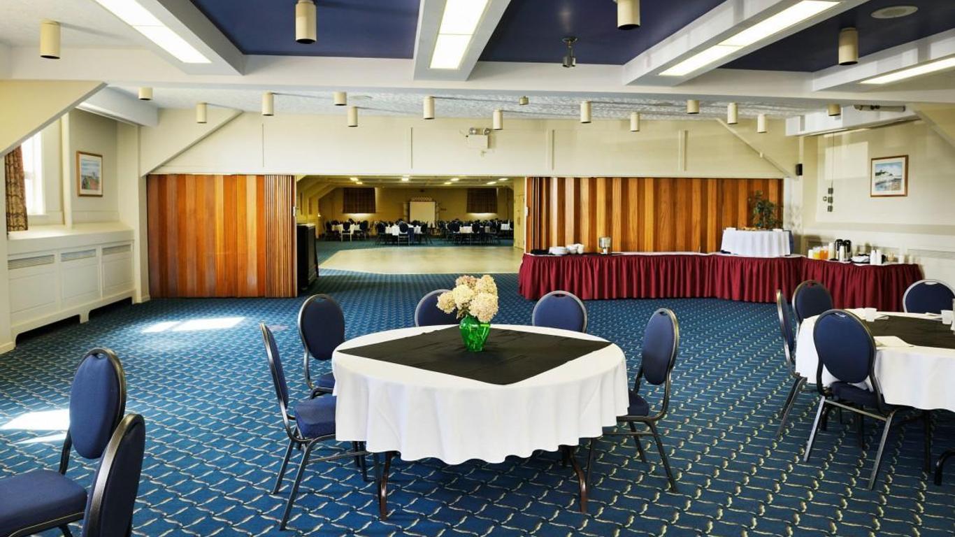Slemon Park Hotel & Conference Centre