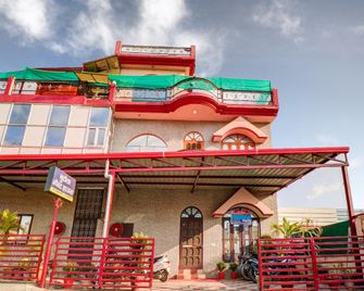 OYO Flagship Butola Guest House - Dehradun - Budova