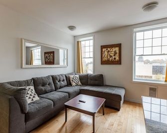 Lovely App Downtown Ottawa 38D - Ottawa - Living room