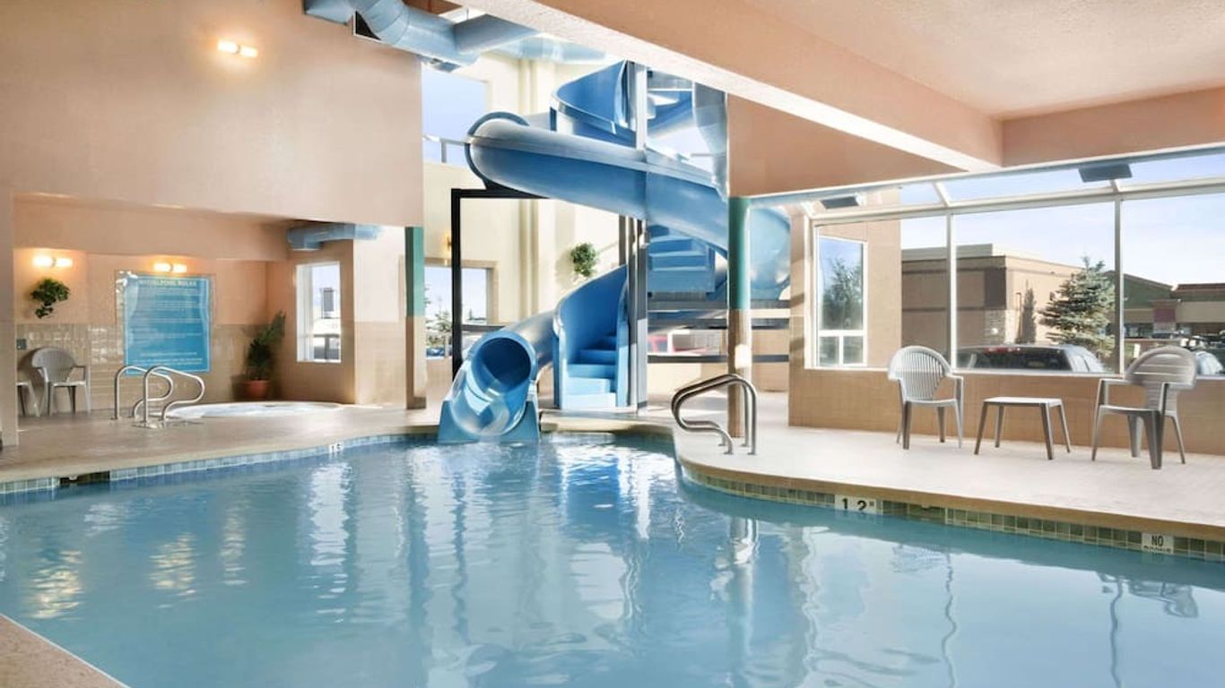 卡爾加里機場戴斯酒店