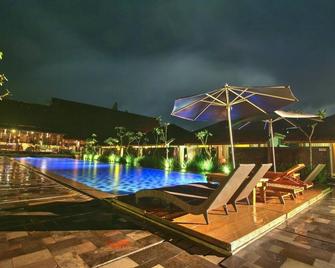 Shankara Borobudur - Borobudur - Pool