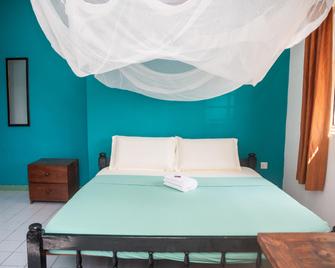 Cefa Hostel - Daressalam - Schlafzimmer