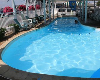 The Atlantic Motel - Hampton - Pool