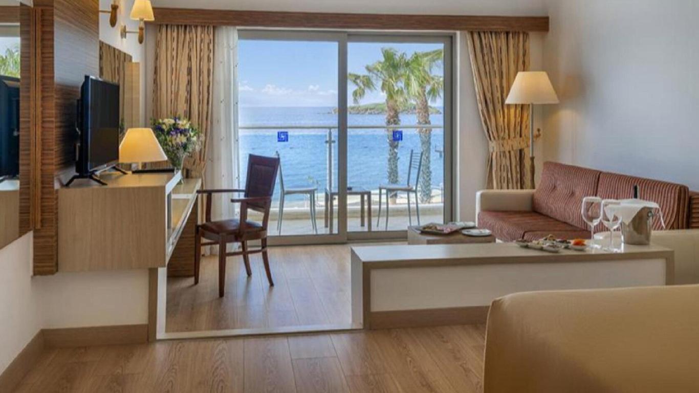 Azure By Yelken Hotel