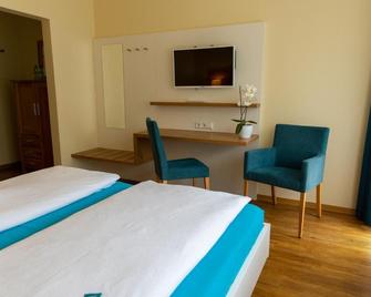 Hotel Bad Durkheim - Bad Duerkheim - Bedroom