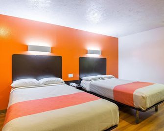 Motel 6 Madisonville Tx - Madisonville - Ložnice