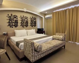 Hotel Del Rio - אילוילו סיטי - חדר שינה