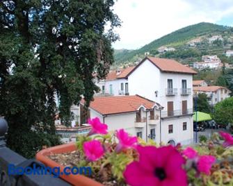 Beata Solitudo B&B - Agerola - Rakennus