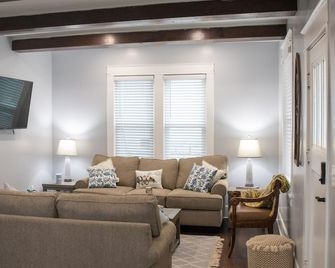 Cozy Cottage within walking distance of downtown! - Bristol - Soggiorno
