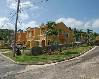 The Discovery Bay Lux Apartment - Runaway Bay - Gebäude