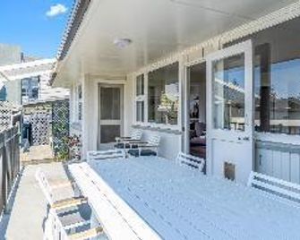 Norfolk Pine Motel - Kaikoura - Balcony