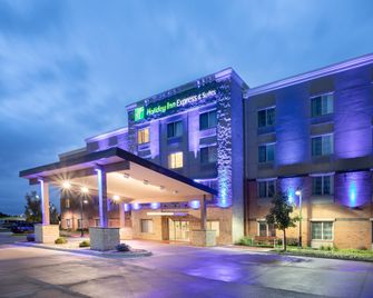 Holiday Inn Express & Suites Manhattan By IHG - Manhattan - Byggnad