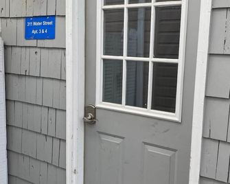Riverview apt. in heart of downtown Saugatuck - Saugatuck