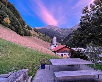 Complete farmhouse in Bergdorf, Tyrol, Zugspitz Arena, Berwang, ski area - Berwang - Buiten zicht