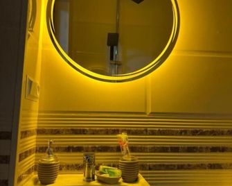Hotel Sataplia - Kutaisi - Bathroom