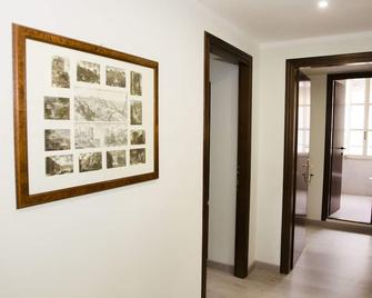 Palazzo Santori - Tibur - Pasillo