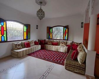 Villa de Campagne à 35 km de Marrakech, Oasis de Tranquillité et de la Nature - Tahannout - Living room