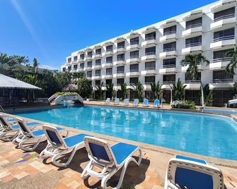 Hotel Margarita Dynasty - Porlamar - Piscine