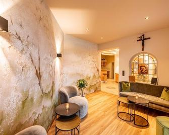 Rustika - Apart & Spa - Breakfast Possibility - Terrace - Ehrwald - Living room