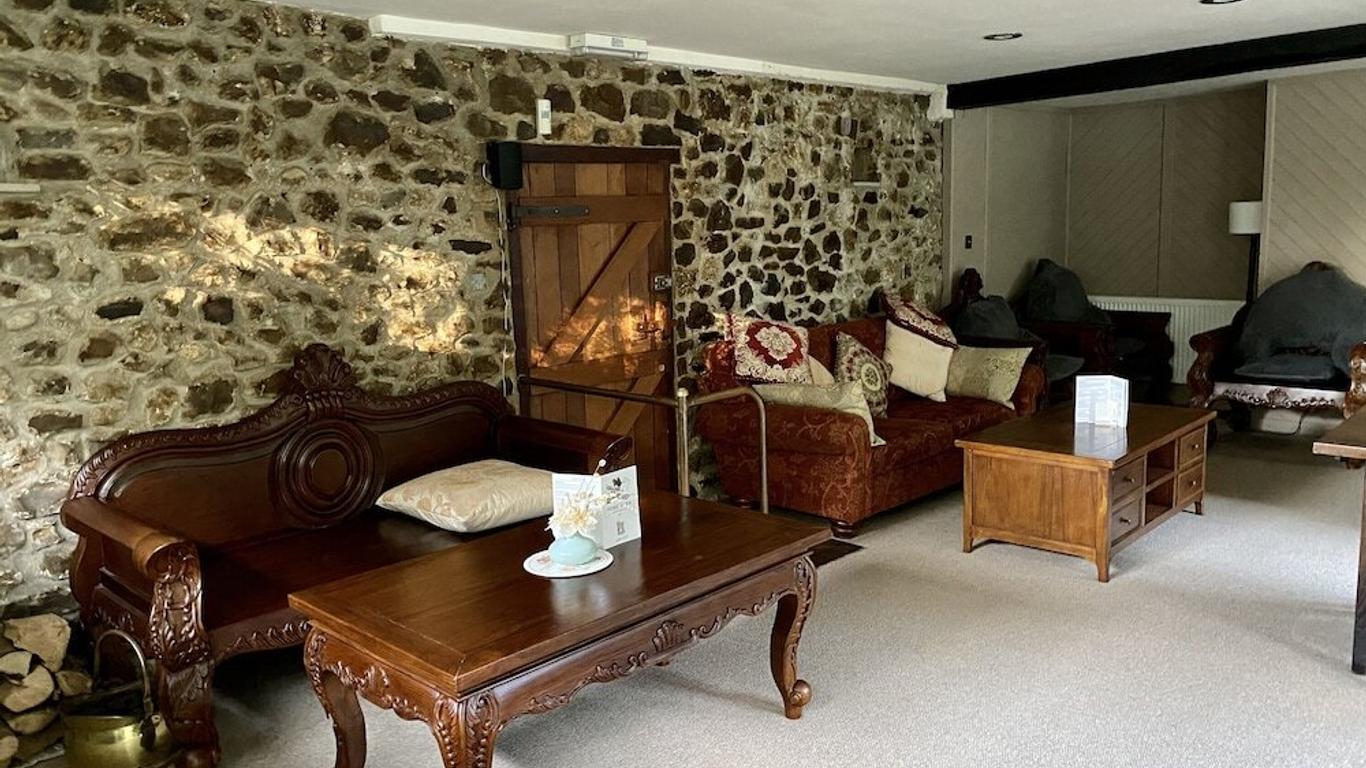 Home Farm Hotel and Restaurant