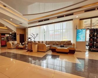 Golden Dragon Hotel - Bishkek - Vestíbul