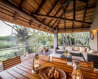 Rukiya Safari Camp - Hoedspruit - Balcon
